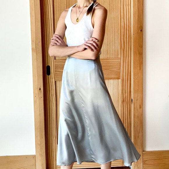 Emerson Fry MIDI SKIRT 2 - PLATINUM SILK SZ XS NWT - Picture 1 of 10